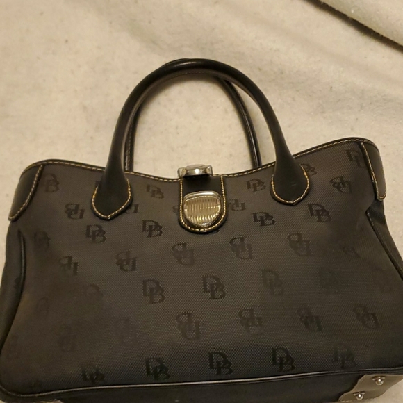 Dooney & Bourke Handbags - Purse